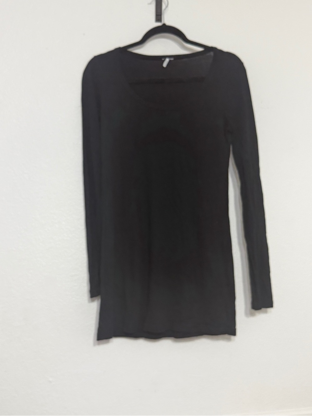 Splendid Women’s Medium Black Long Sleeve Scoop Neck Top Made in USA